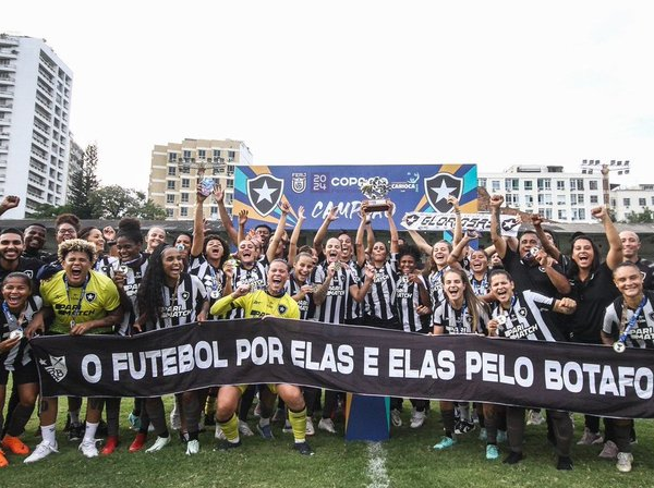 Botafogo de Jorge Barcellos vence a Copa Rio Feminina
